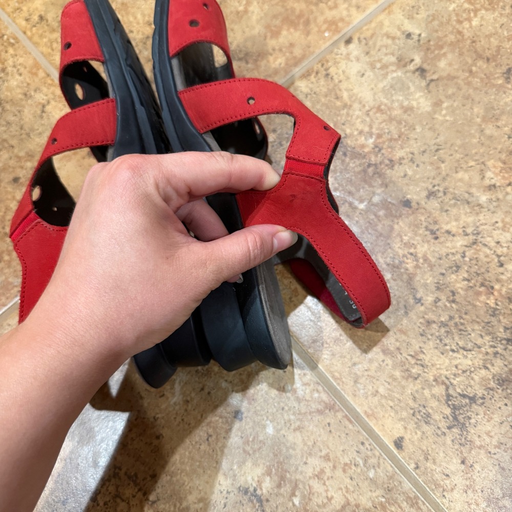Mephisto‎ Phiby Perf Sandals Scarlet Red Nubuck Leather Perforated Sz 38 US 8 - Picture 7 of 11